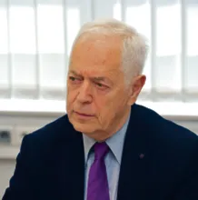 2327037-dr-julian-bystrzanowski-wiceprzewodniczacy.jpg