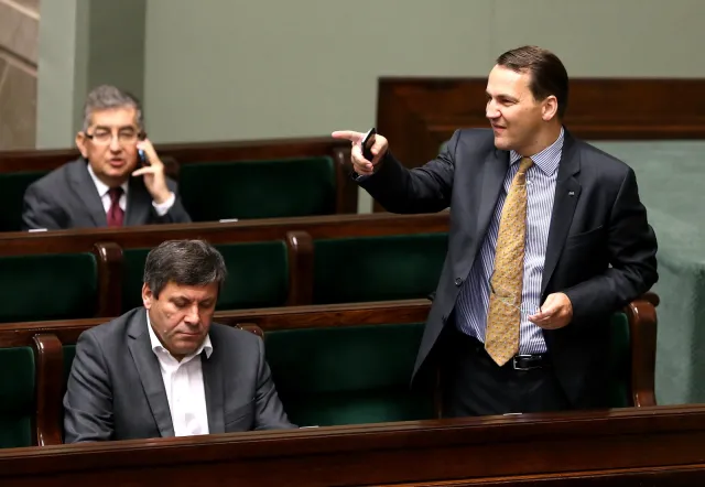 Sikorski idzie do prokuratury. "Podsłuchiwała zorganizowana grupa przestępcza"