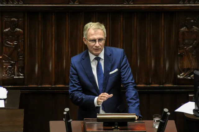 PiS za skierowaniem obu projektów obywatelskich w sprawie aborcji do komisji