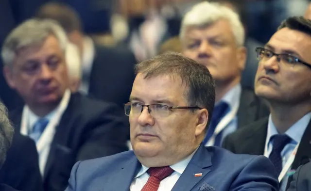 Dera o ekshumacjach: To co się stało jest niebywałym skandalem