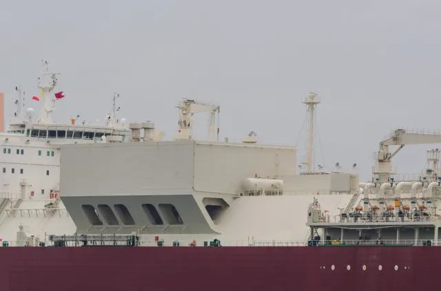 Janusz Steinhoff: Kontrakt podpisany przez PGNiG z Katarem jest w mocy