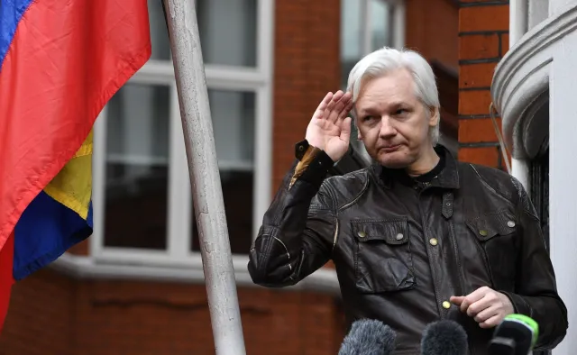 Wielka Brytania: Sąd odrzucił wniosek Assange'a o uchylenie nakazu aresztowania