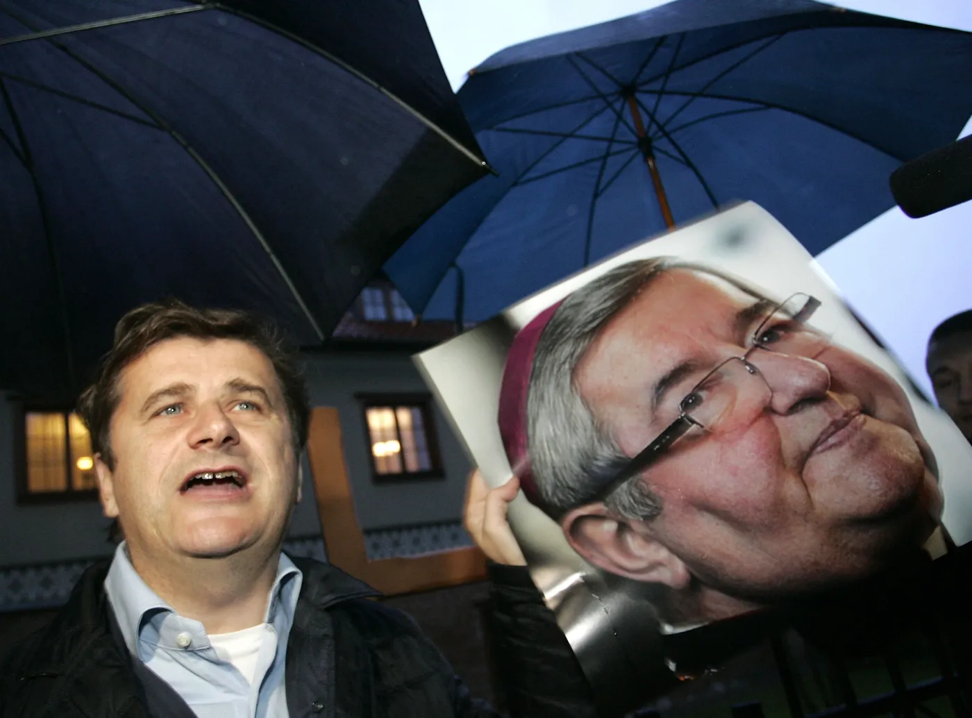 Janusz Palikot na manifestacji poparcia dla ustawy pozwalającej na stosowanie metody in vitro