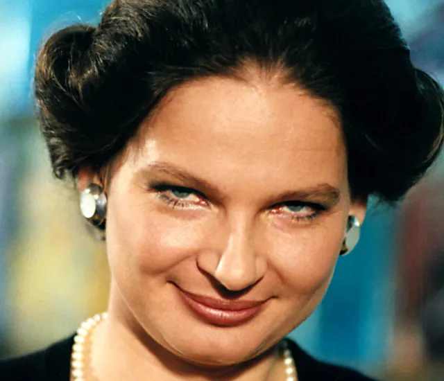 Tuszyńska: Nie chciałam obalić pomnika Szpilmana