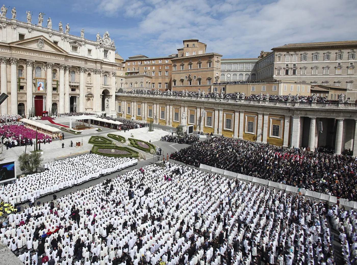 Dla tych, którzy nie mogli pojechać do Rzymu: grób Jana Pawła II w internecie