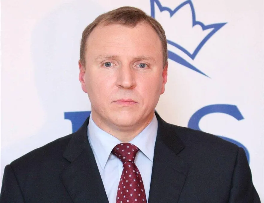 Bulterier PiS odsunięty! Nie ma go w sztabie wyborczym