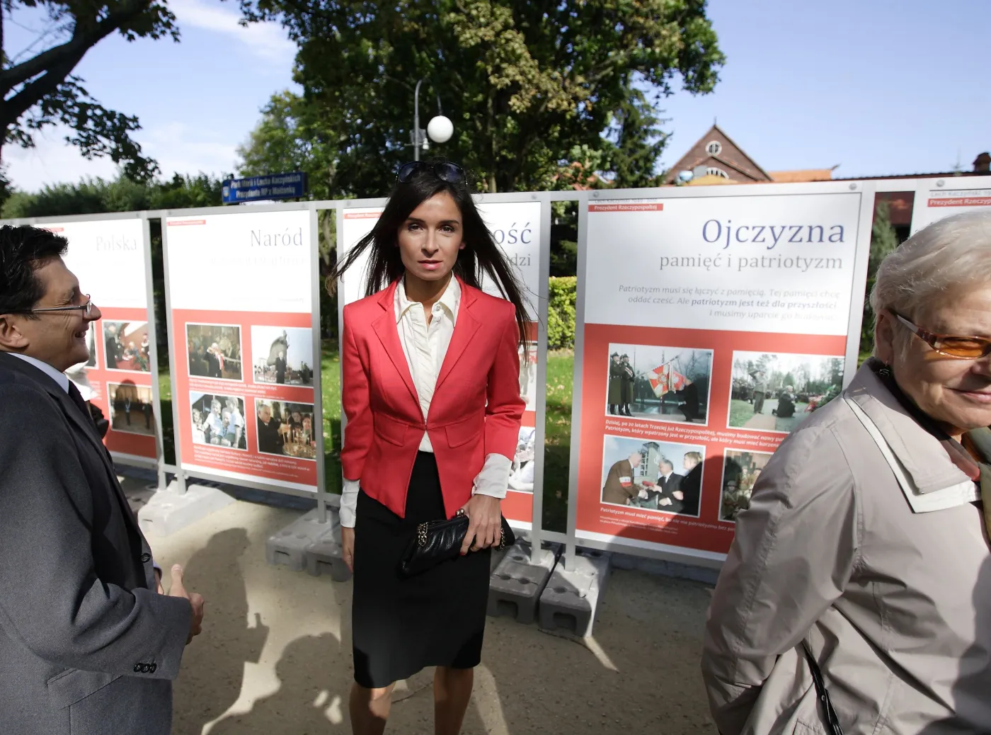 2686543-sopot-otwarcie-wystawy-przedstawiajacej.jpg