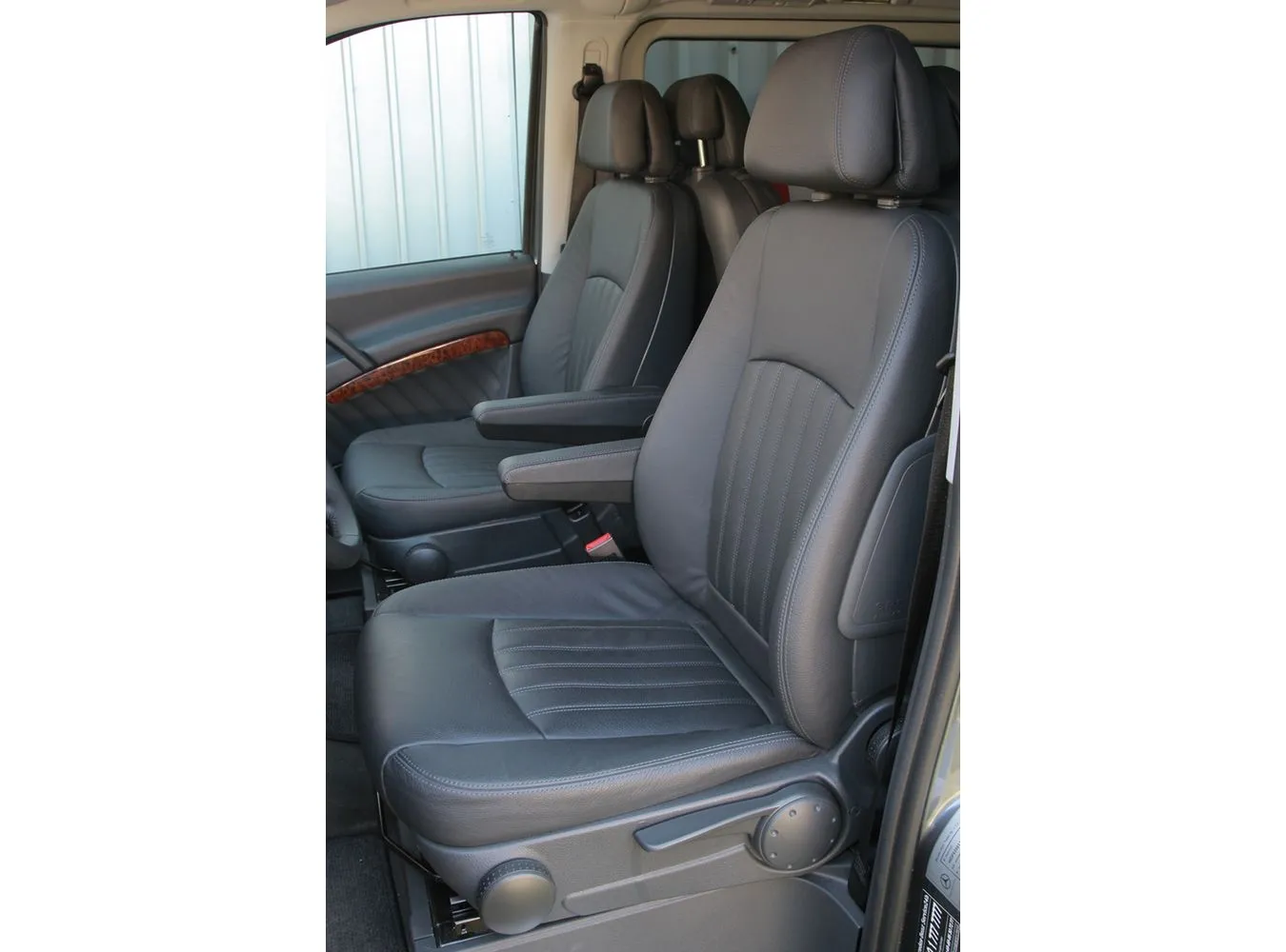 2850230-mercedes-mercedes-viano-cdi-ambiente-47.jpg