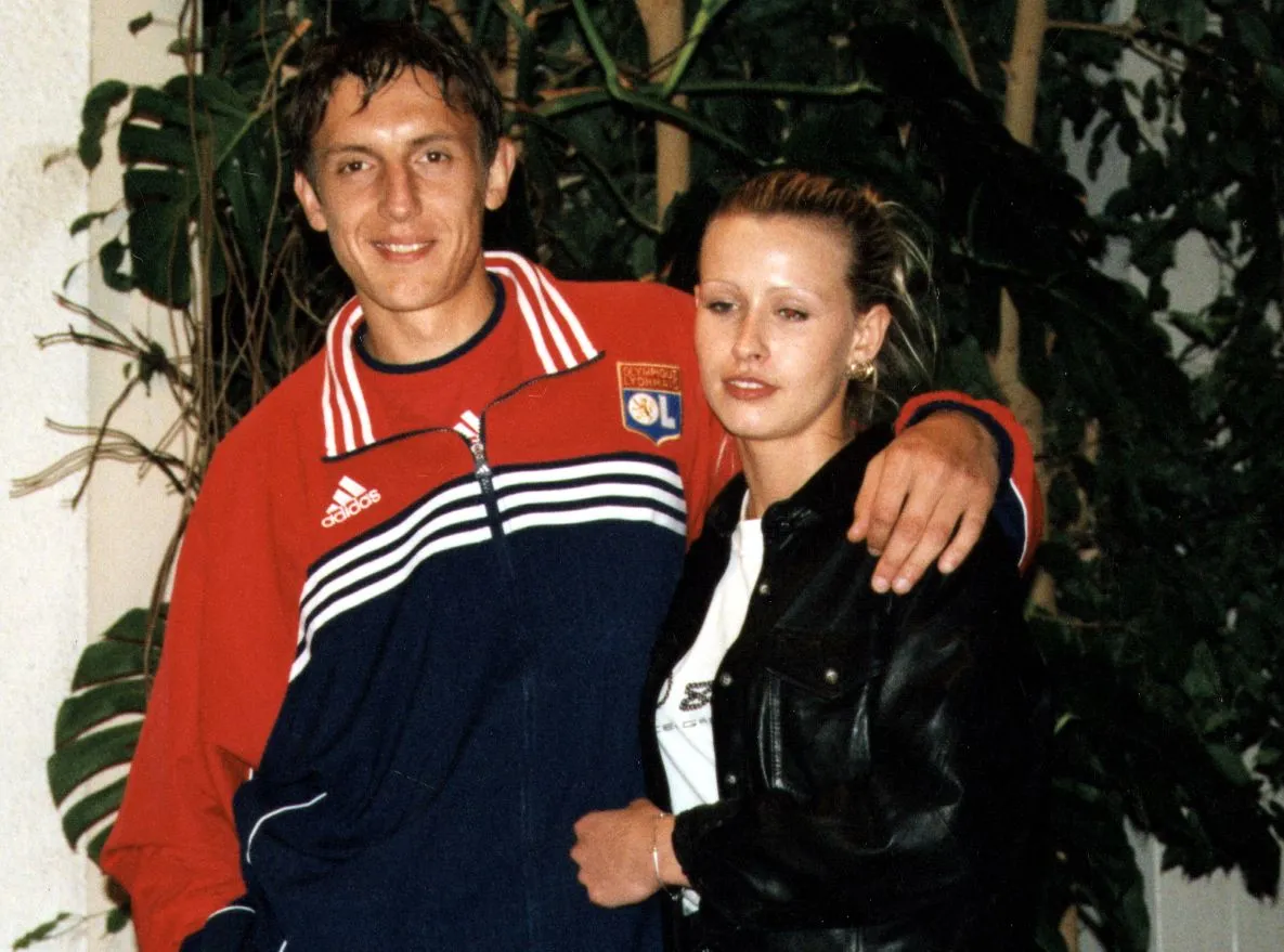 Piłkarz za rozwód daje milion, kamienicę i brylanty. Co żona na to?