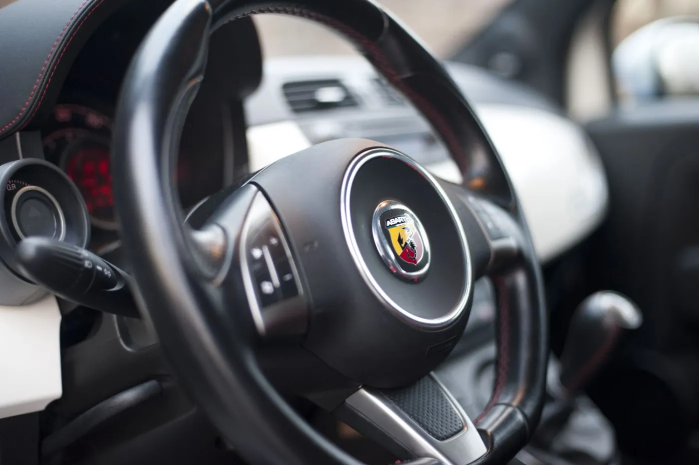 3298915-abarth.jpg