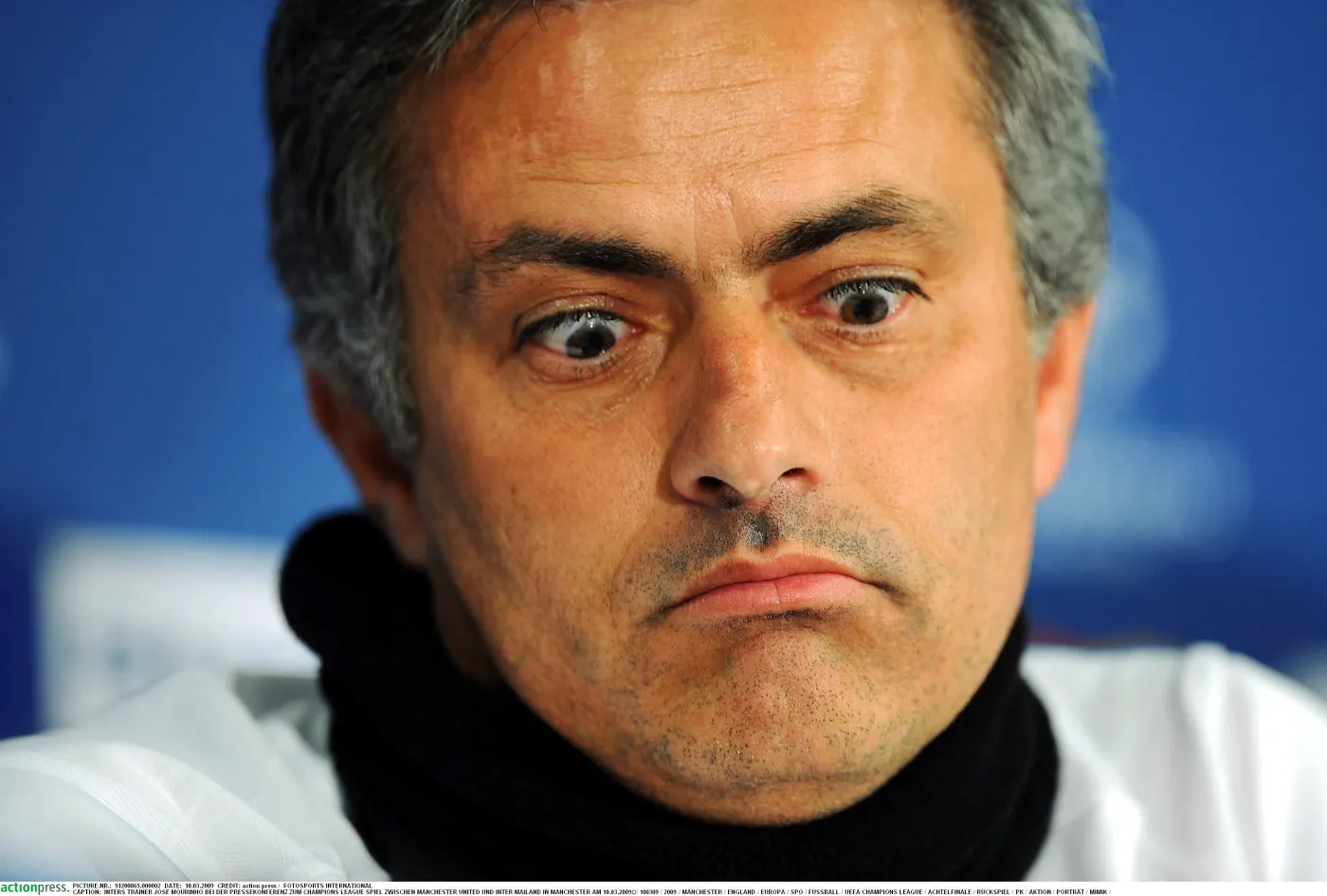 3386650-jos-mourinho-portugalski-szkoleniowiec.jpg