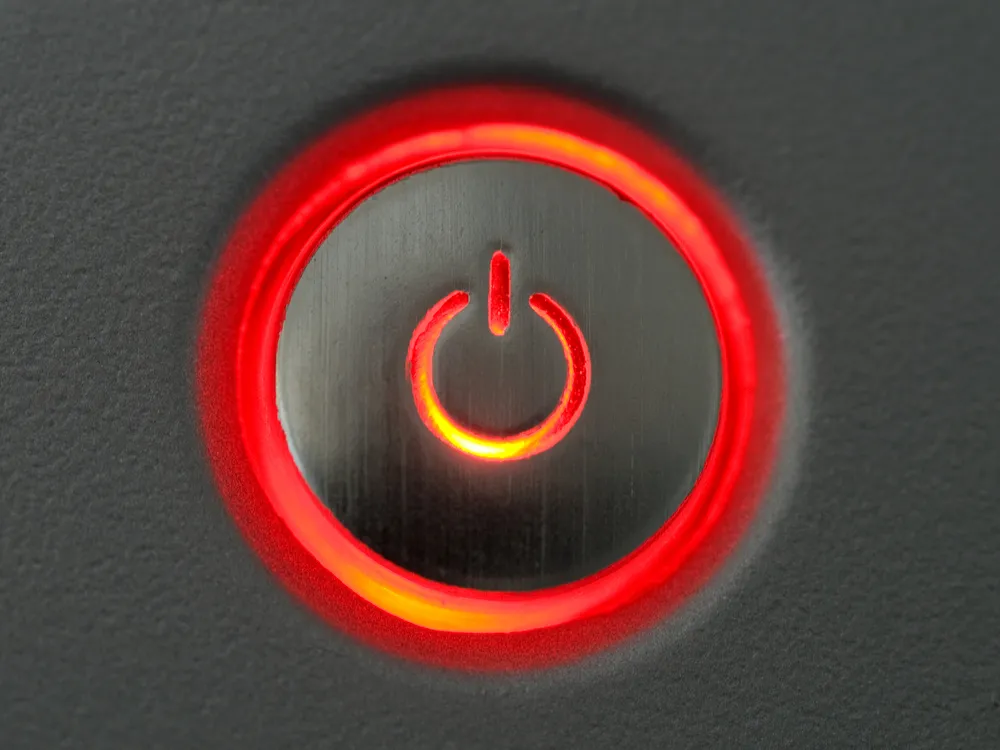 Duże rachunki za prąd? Oto osiem sposobów na oszczędzanie