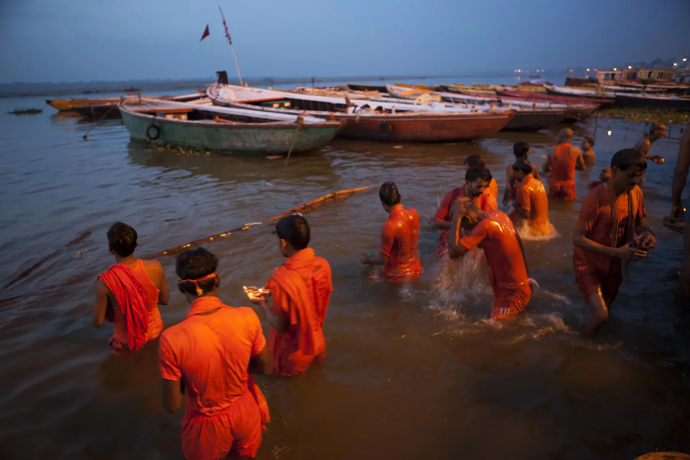 3768123-waranasi.jpg