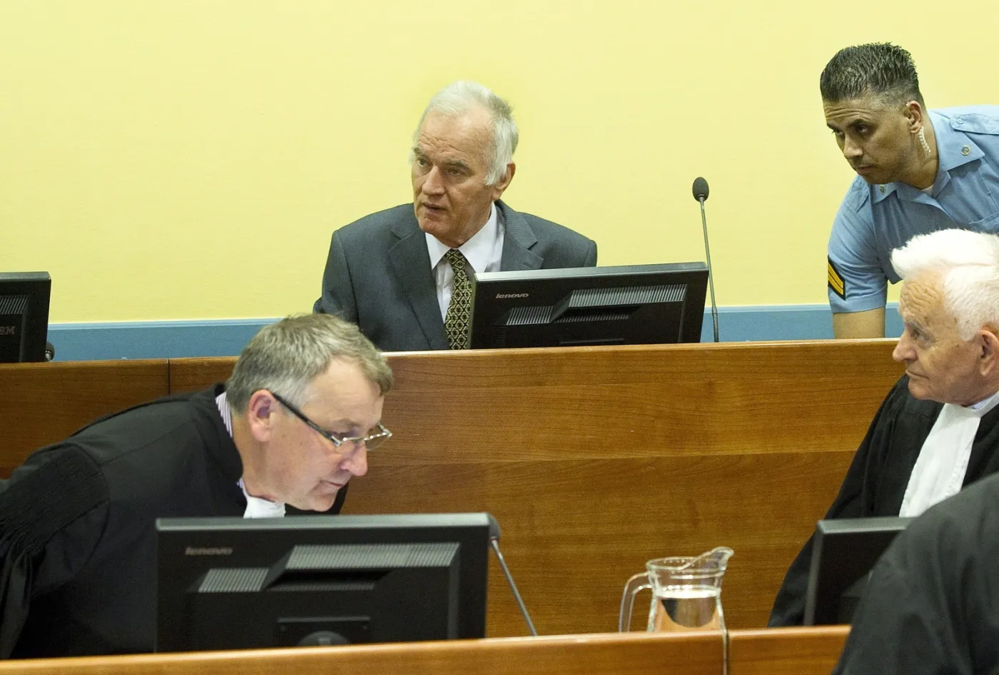 Ten starszy pan to "Rzeźnik Bałkanów". A tak dobrotliwie wygląda...