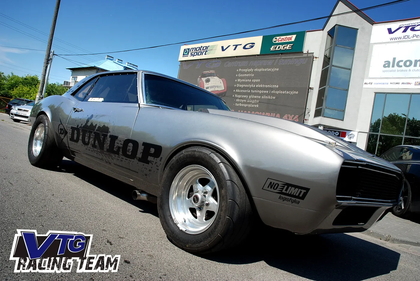 3546411-dunlop-no-limit-vtg-racing-team-camaro-3.jpg