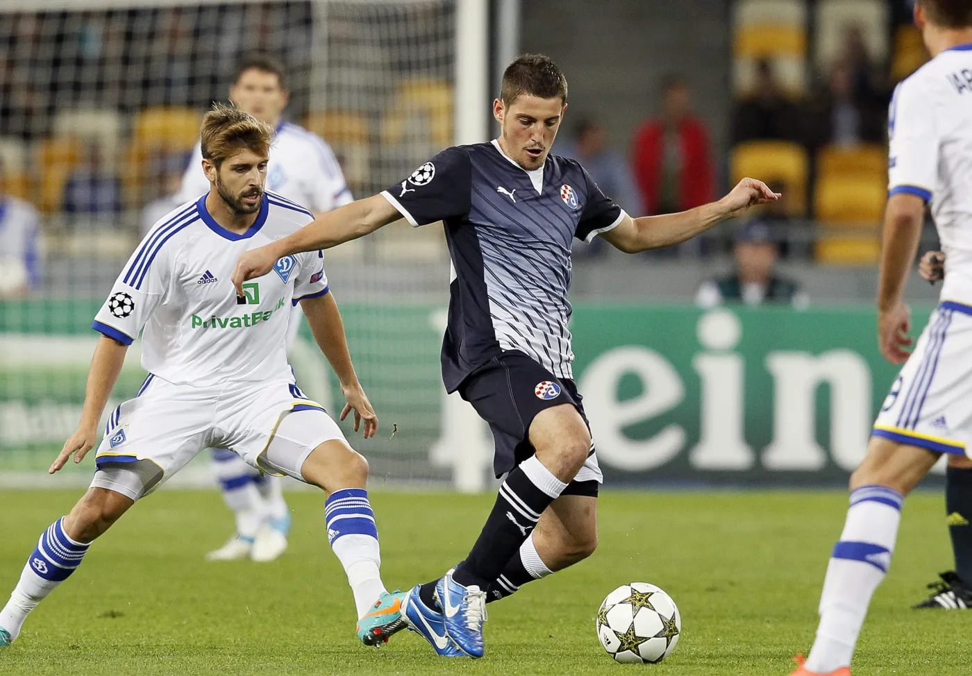 Piłkarze Dinama Zagrzeb zrzucili się na nagrodę dla kibica