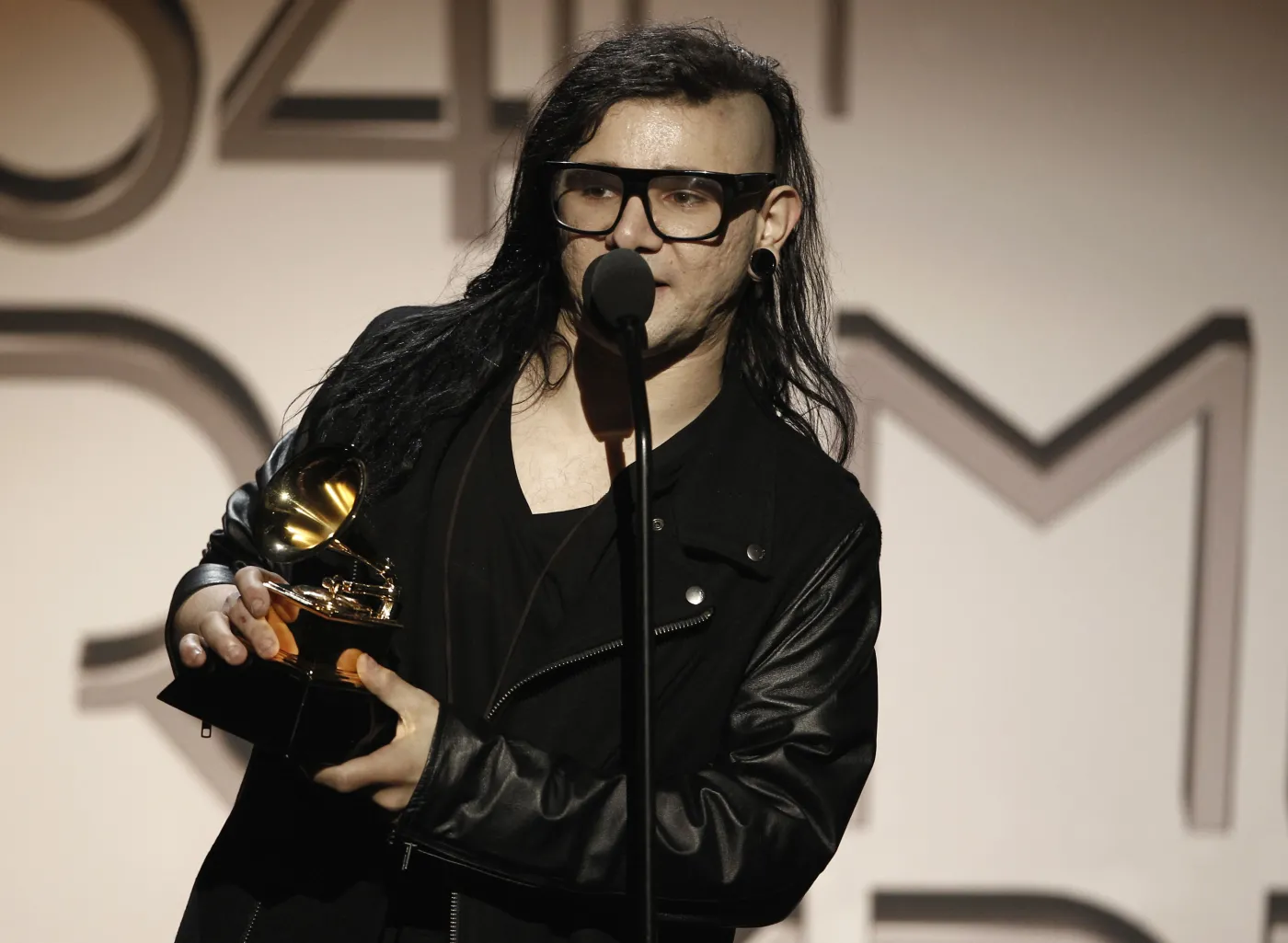 3893622-skrillex.jpg