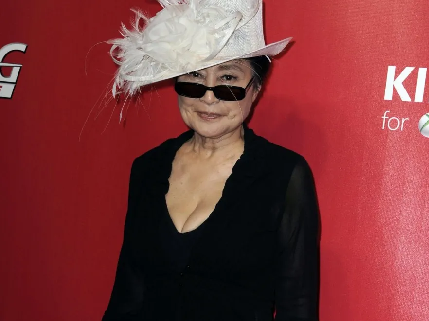 Klucz do lepszego życia - pierwsza kolekcja biżuterii Yoko Ono