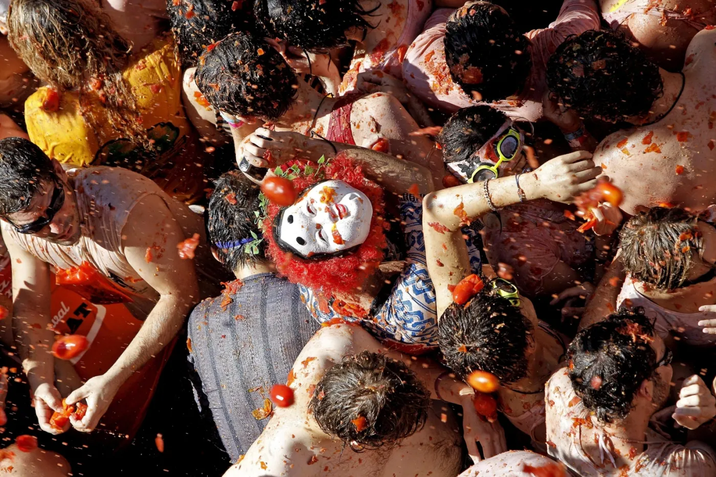 3957443-tomatina.jpg