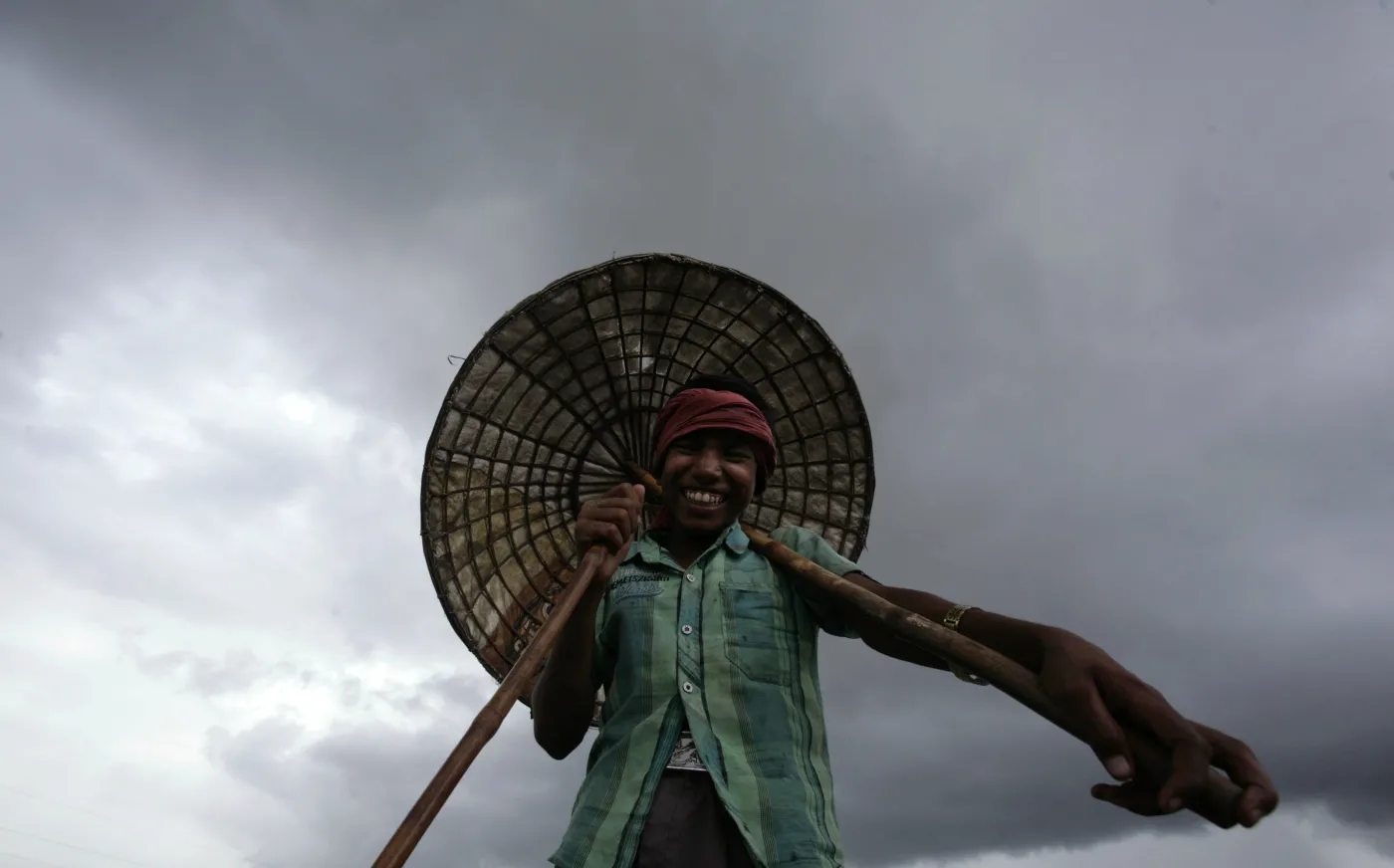 Monsunowy deszcz zalewa Indie