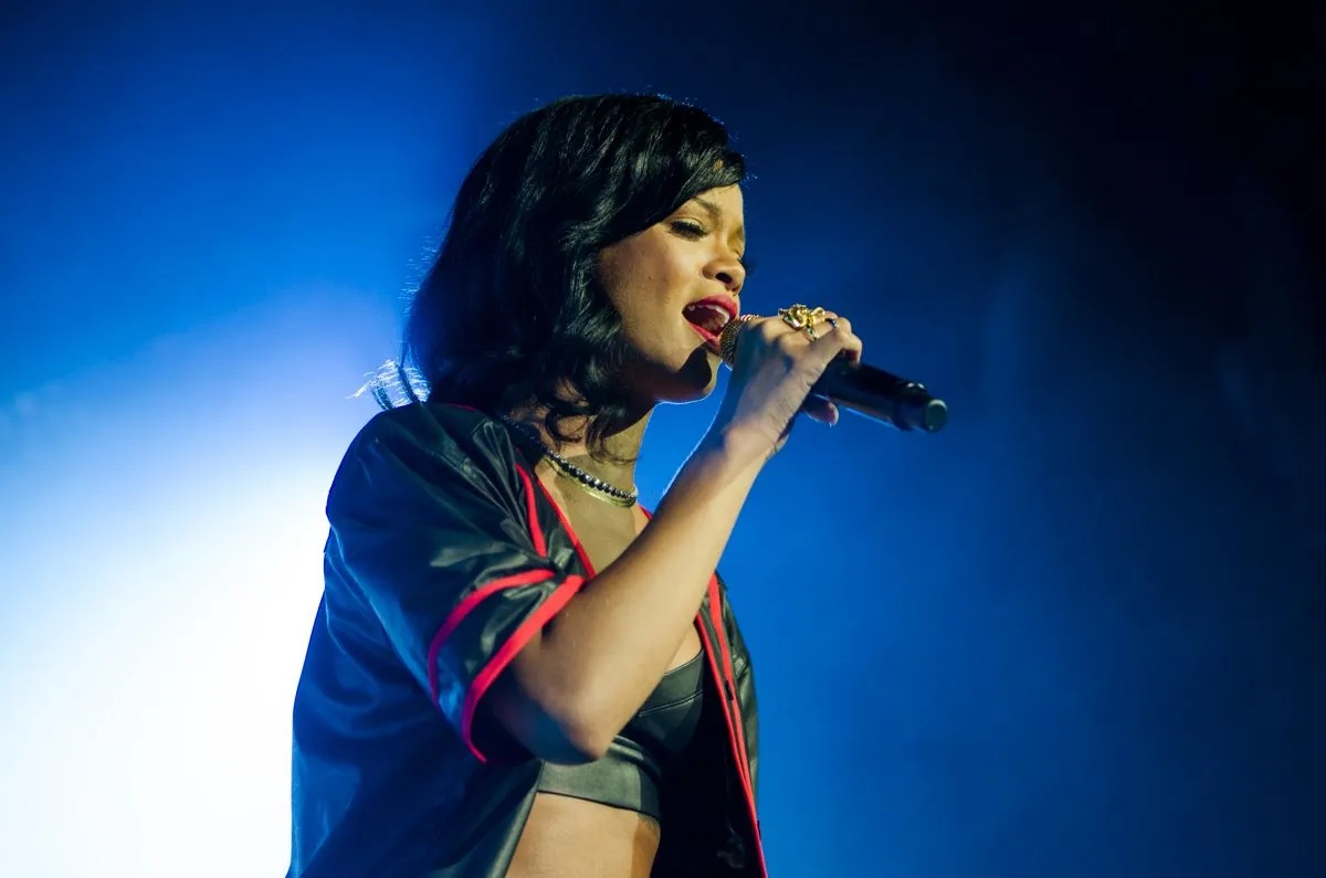 4291726-rihanna.jpg