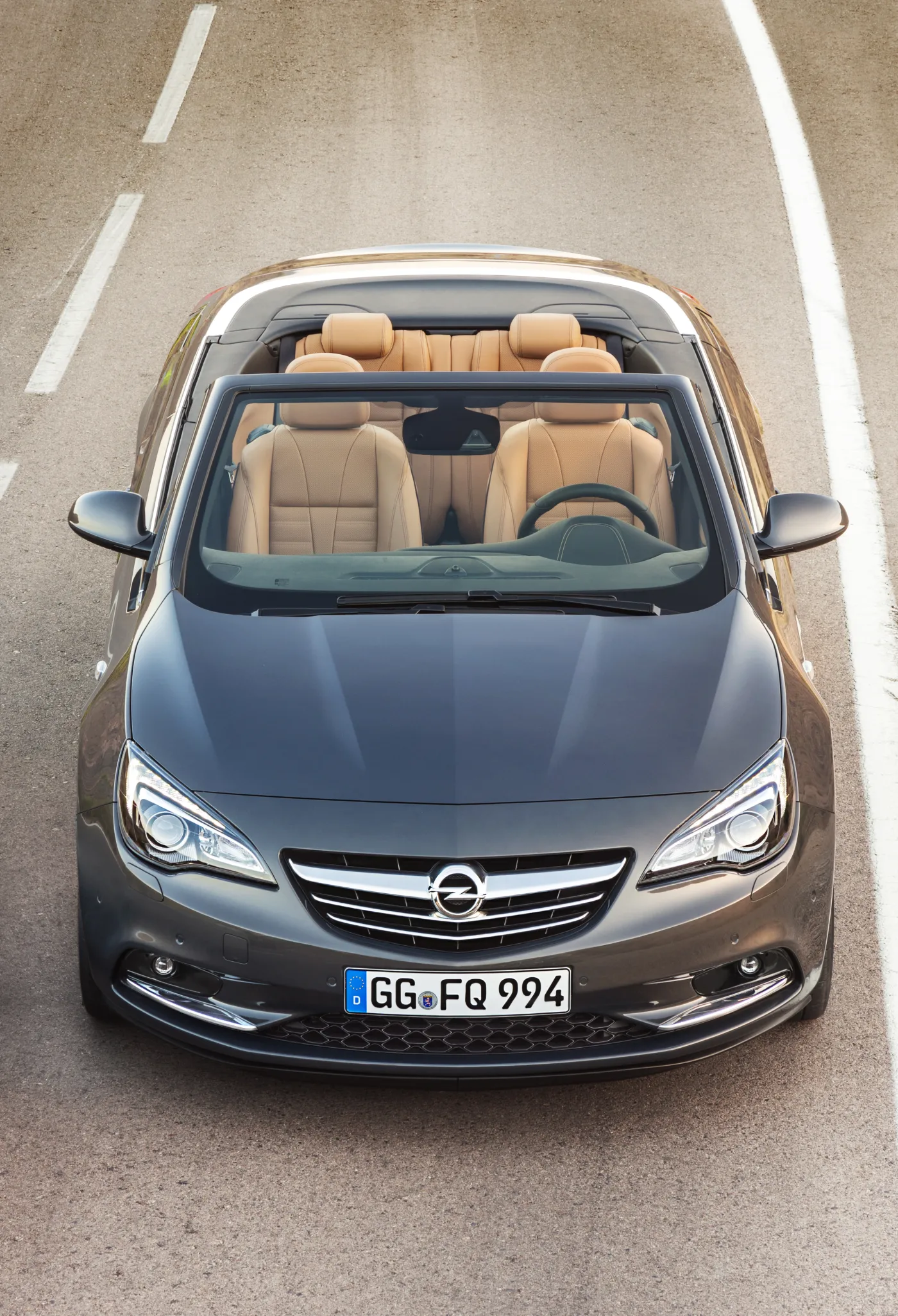 Zobacz pierwsze zdjęcia nowego auta z Polski! Tak wygląda opel cascada, czyli kabriolet
