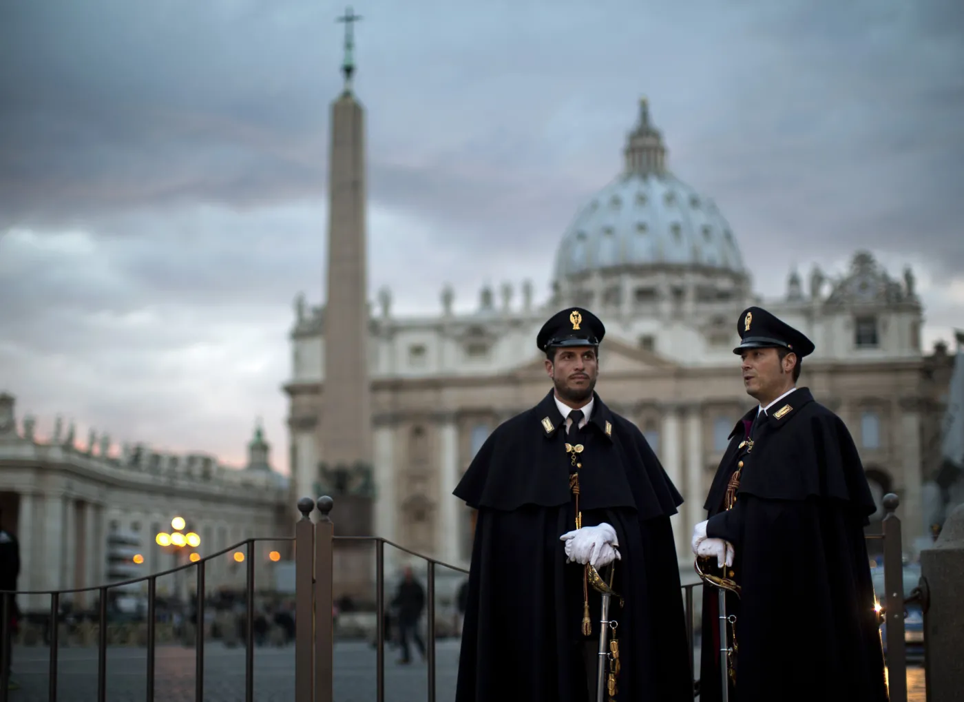 Czekając na papieża... Co się dzieje w Watykanie?