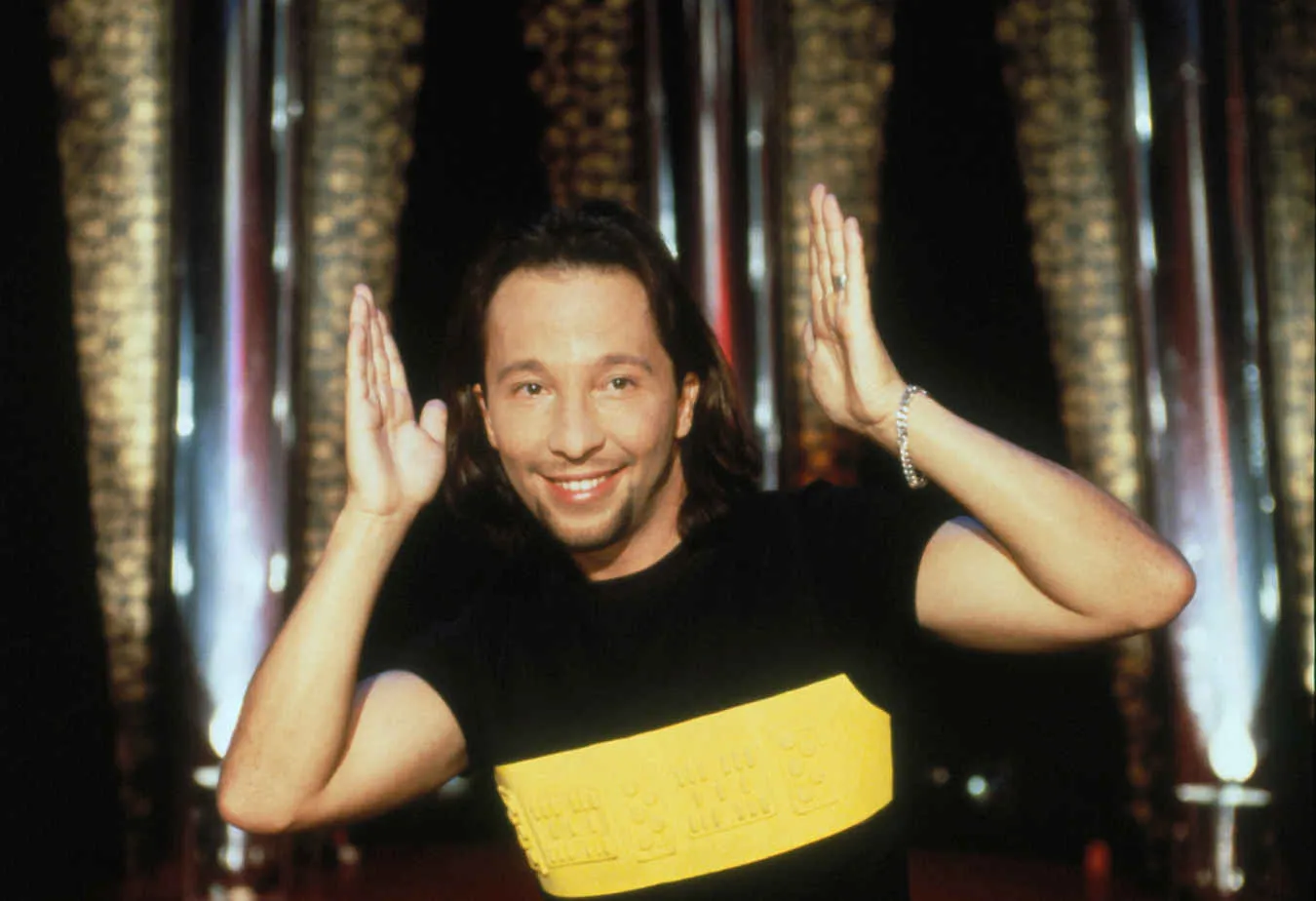 5274891-dj-bobo.jpg