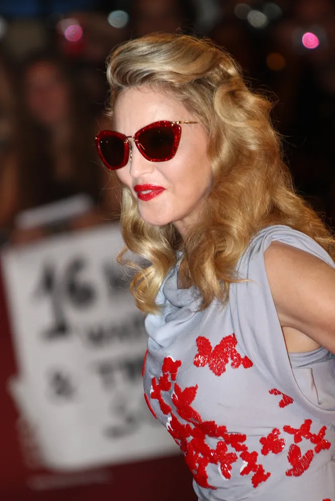 4410475-madonna.jpg