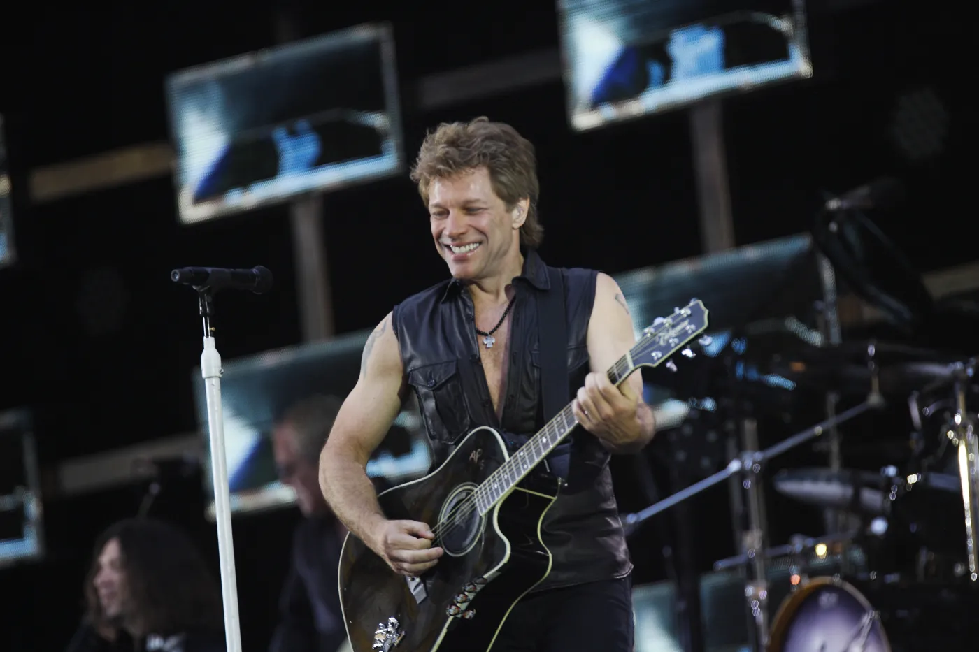 5105782-bon-jovi.jpg