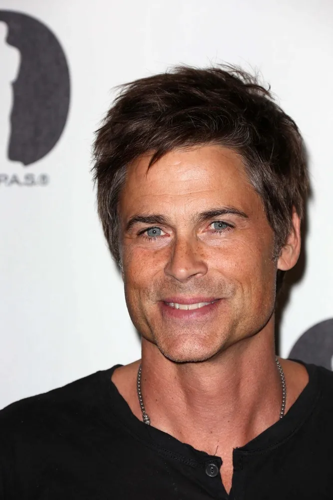 5769886-rob-lowe.jpg