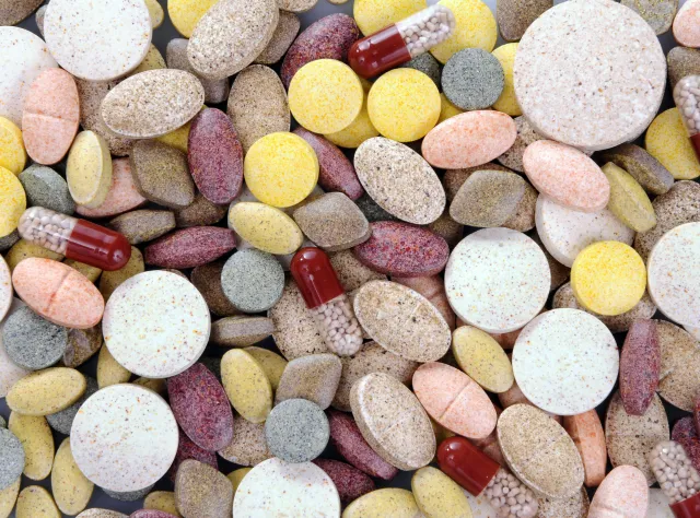 Lekowa mafia nie płaci kar za wywóz. "Festiwal nieskutecznych działań"