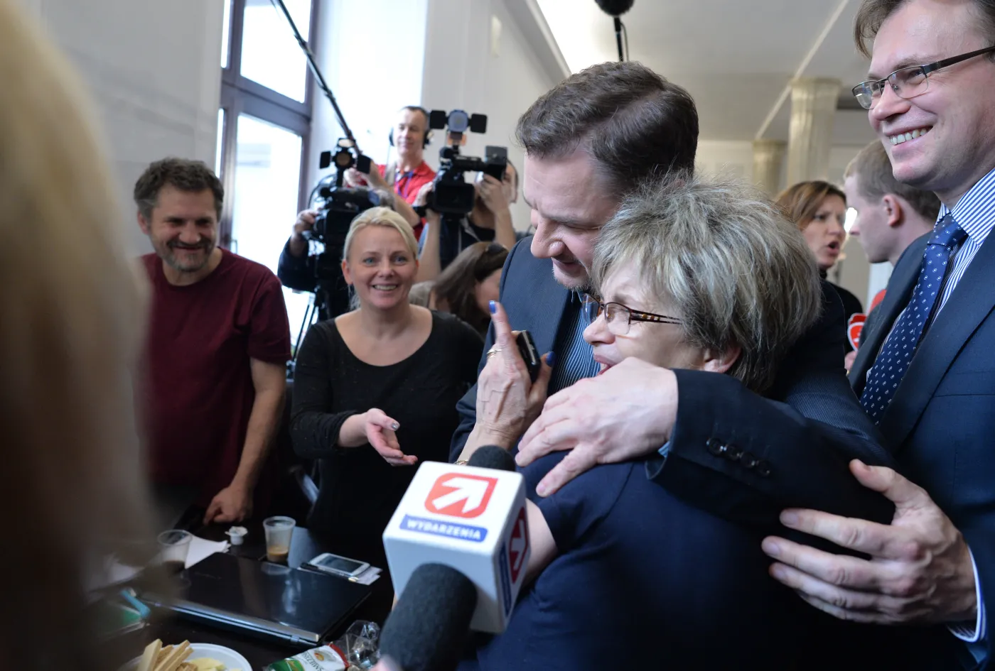 6088928-piotr-duda-z-rodzicami-niepelnosprawnych.jpg