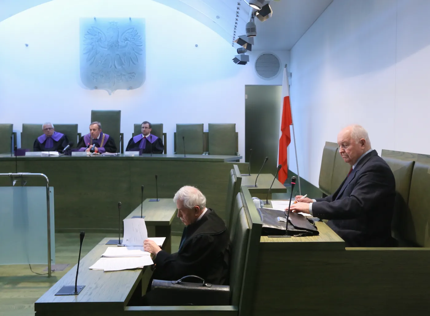 6224540-stanislaw-kania-przed-sadem-najwyzszym.jpg