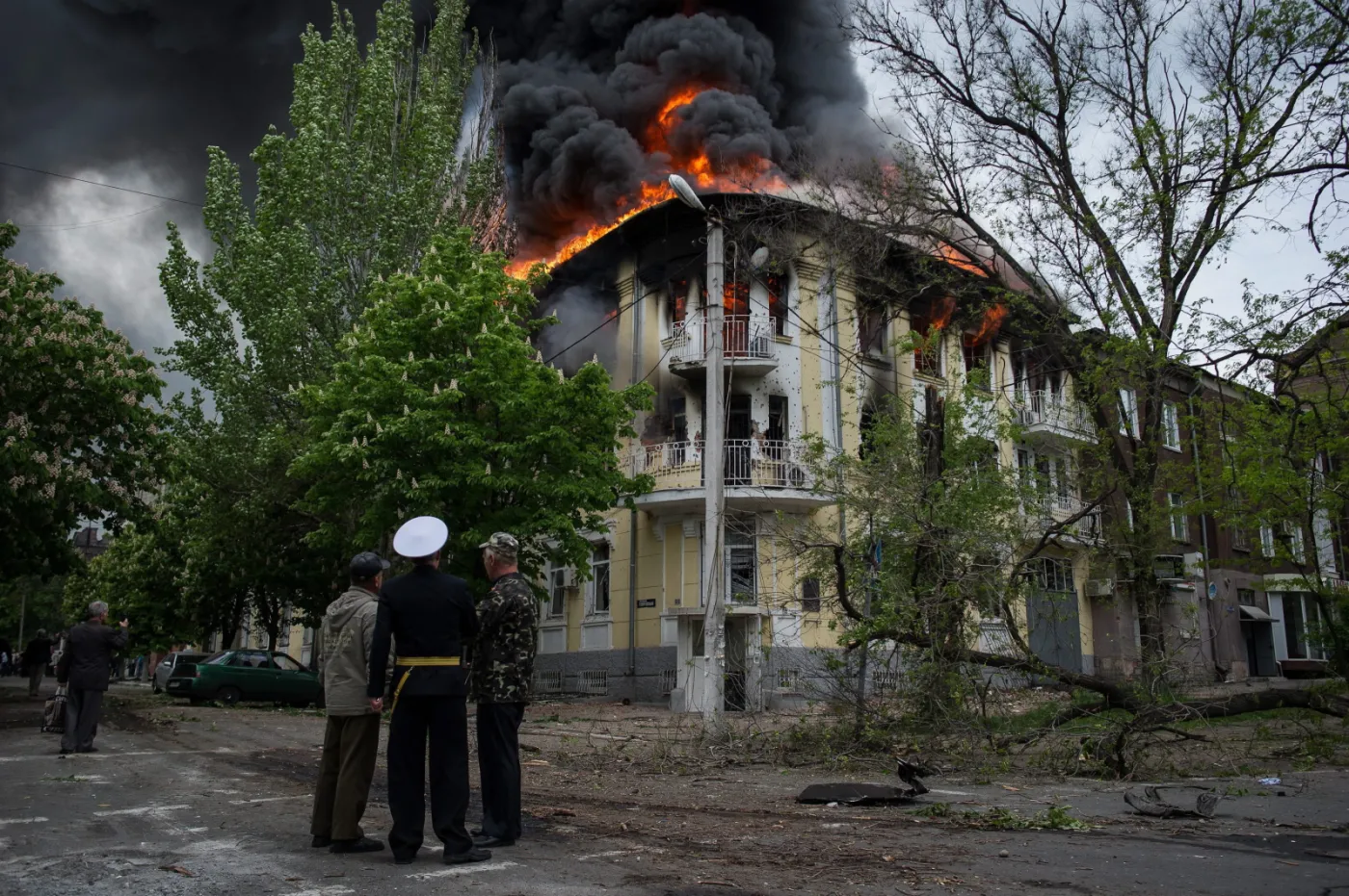 6265455-pozar-komisariatu-milicji-w-mariupolu.jpg