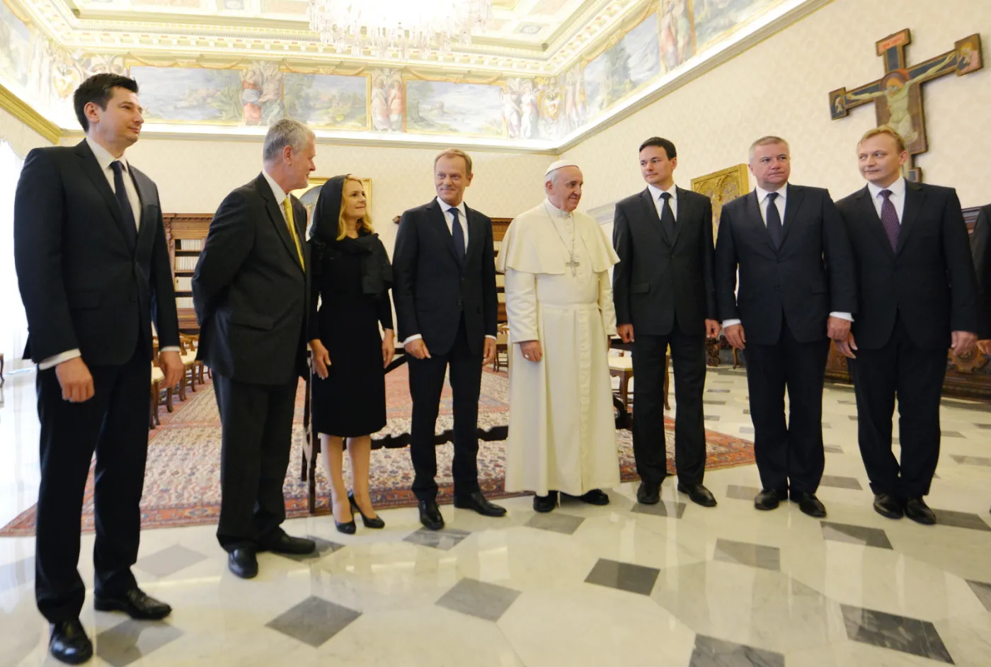 6307478-pierwsza-audiencja-polskiego-premiera.jpg