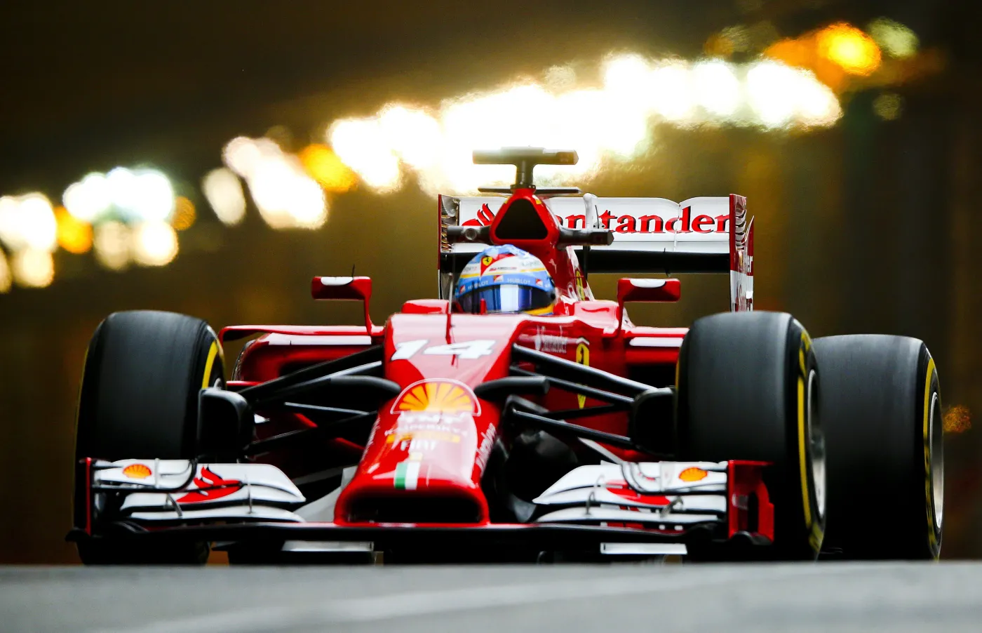 6324018-lewis-hamilton-najszybszy-na-pierwszym.jpg