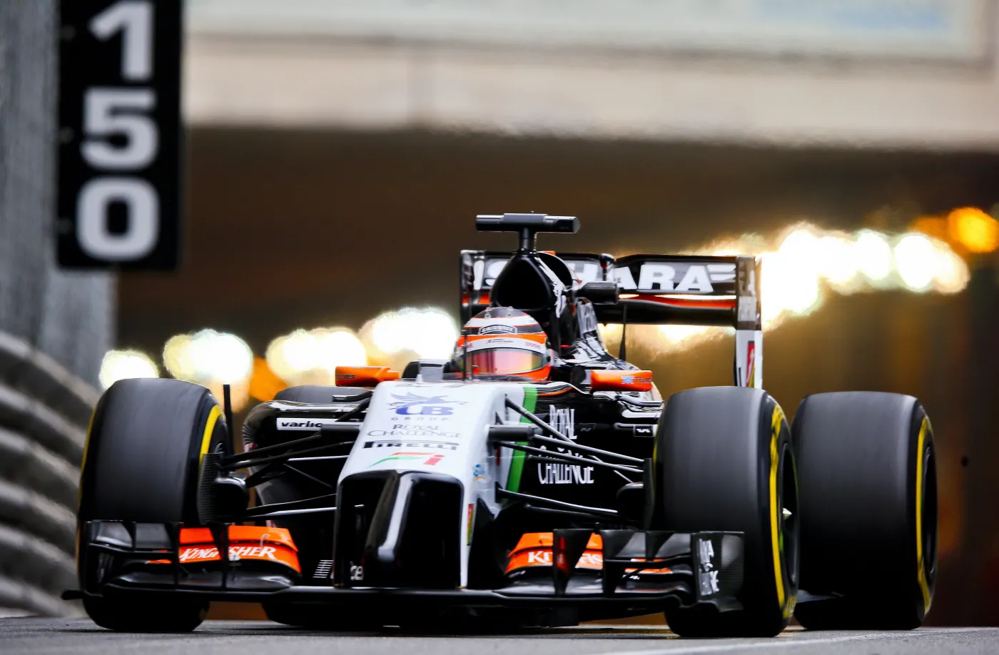 6324047-lewis-hamilton-najszybszy-na-pierwszym.jpg