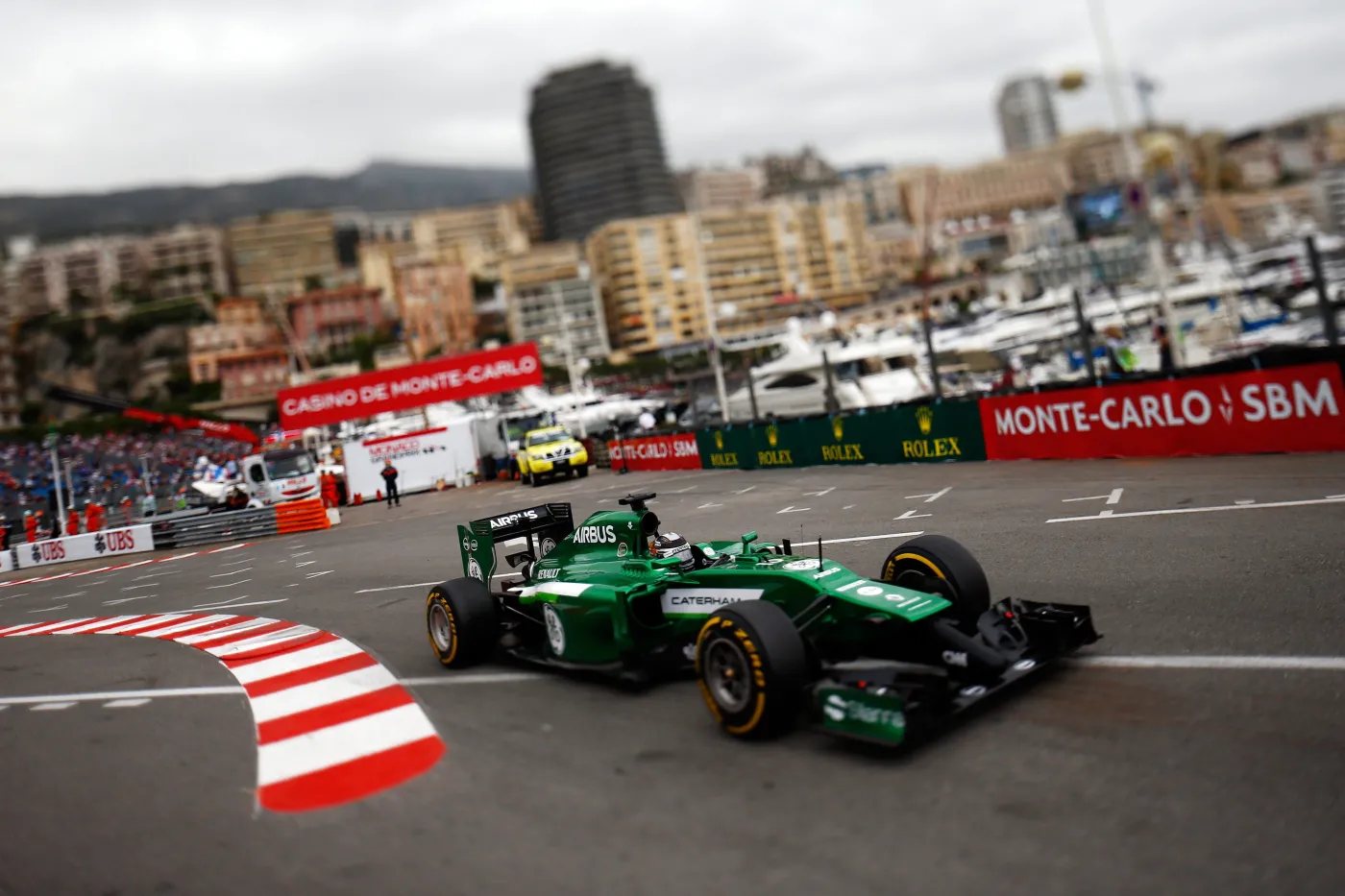 6324221-lewis-hamilton-najszybszy-na-pierwszym.jpg