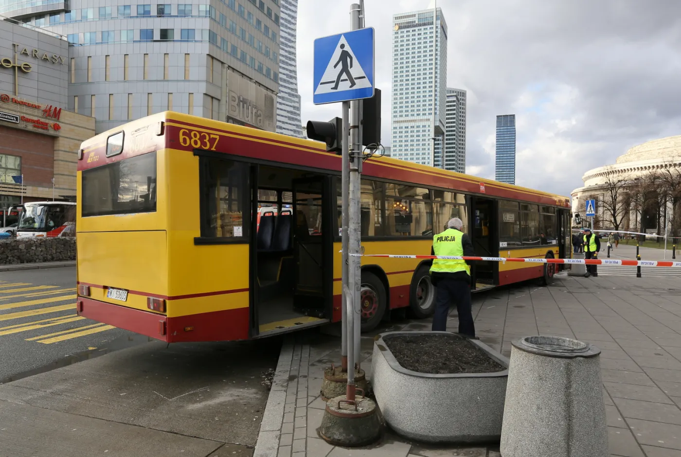 Miejsce wypadku przy Dworcu Centralnym w Warszawie