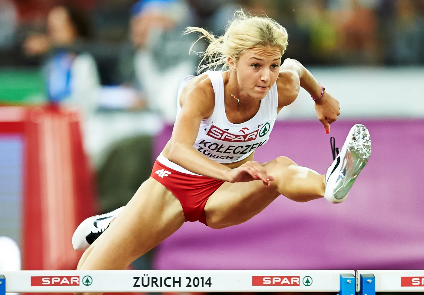 6678268-karolina-koleczek-w-biegu-polfinalowym.jpg