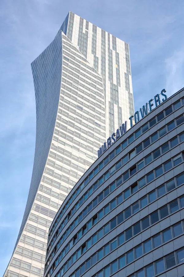 NEWS DGP: Warszawski "żagiel" przy ul. Złotej sprzedany