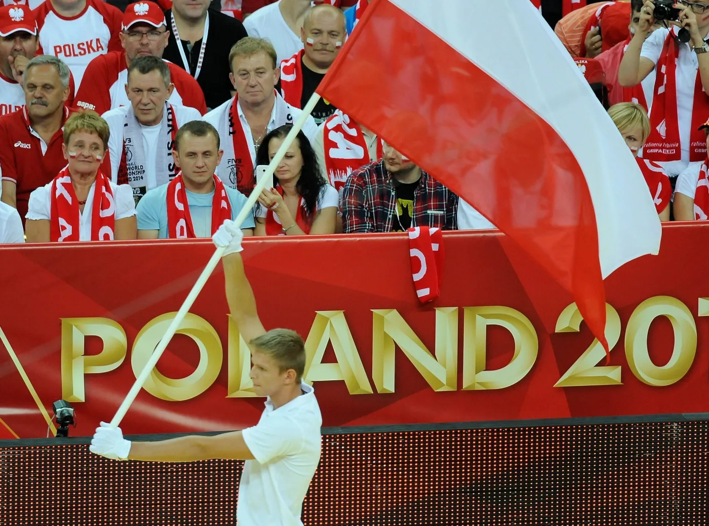 6735123-fragment-ceremonii-otwarcia-mistrzostw.jpg