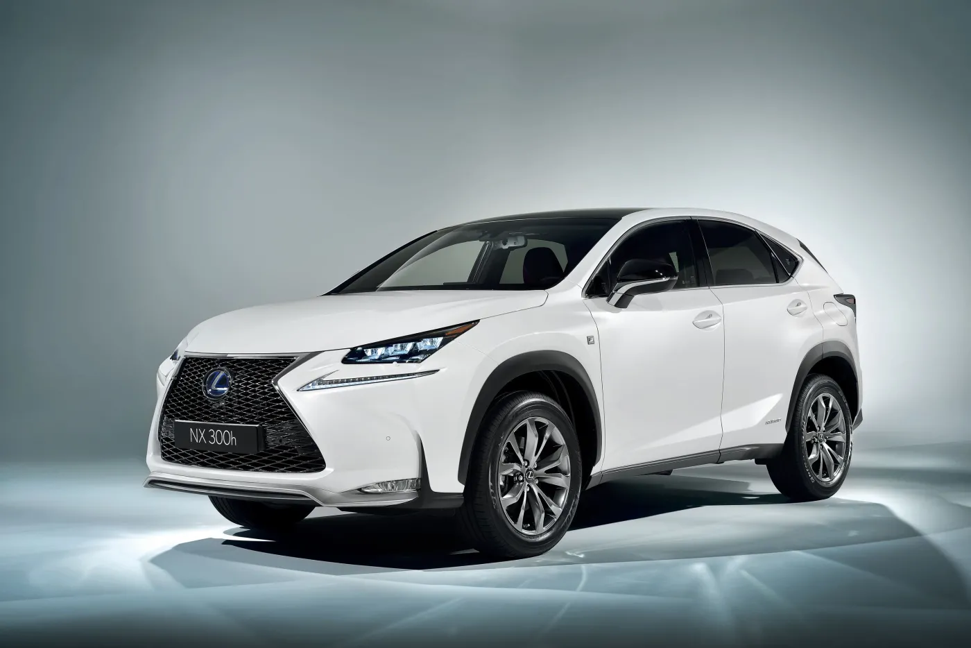 6803790-lexus-nx.jpg