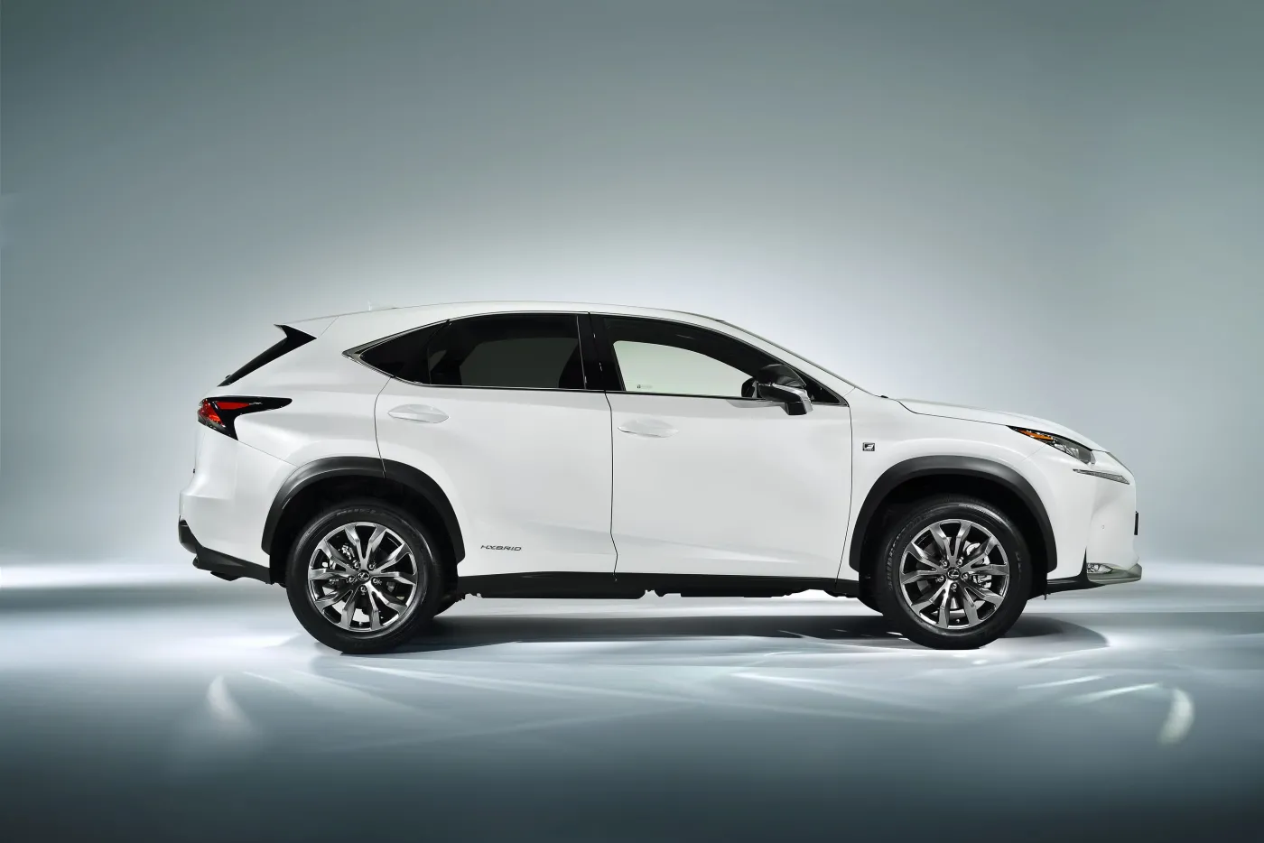 6803964-lexus-nx.jpg