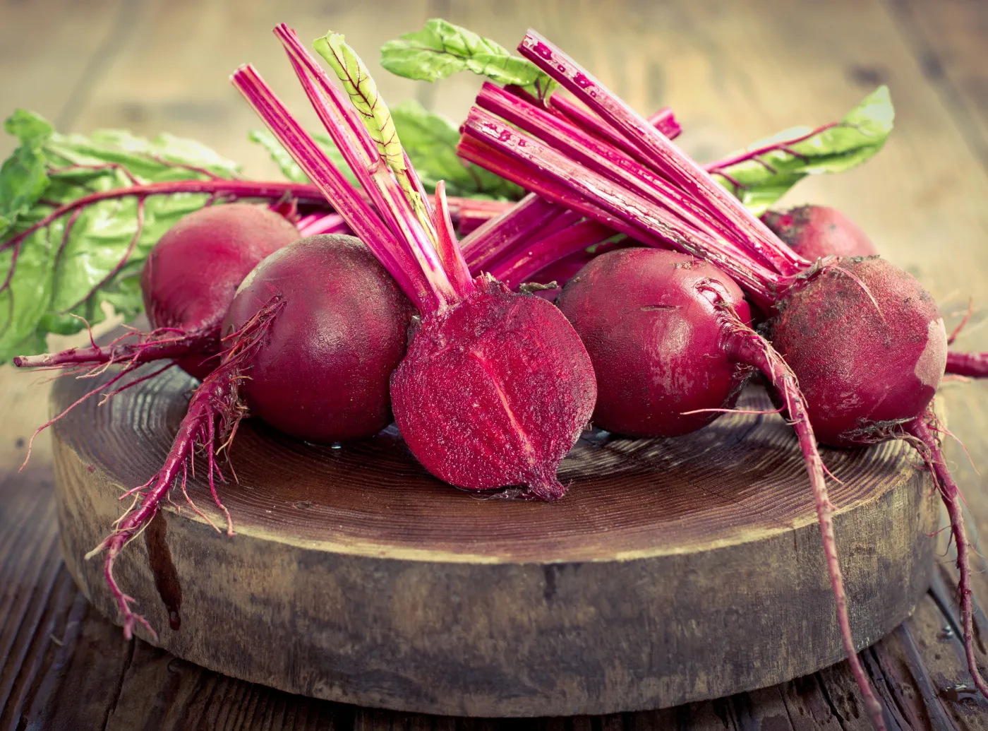 Buraki chronią przed rakiem, leczą anemię. Jakie są jeszcze ich zalety?