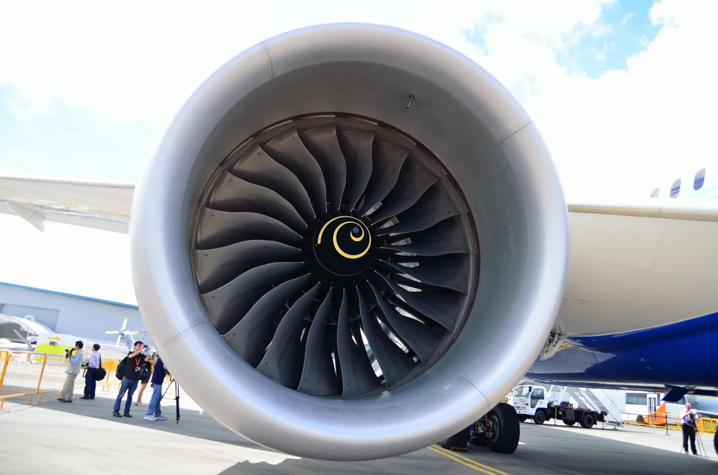 Silnik odrzutowy produkcji Rolls-Royce'a w samolocie boeing 787 Dreamliner