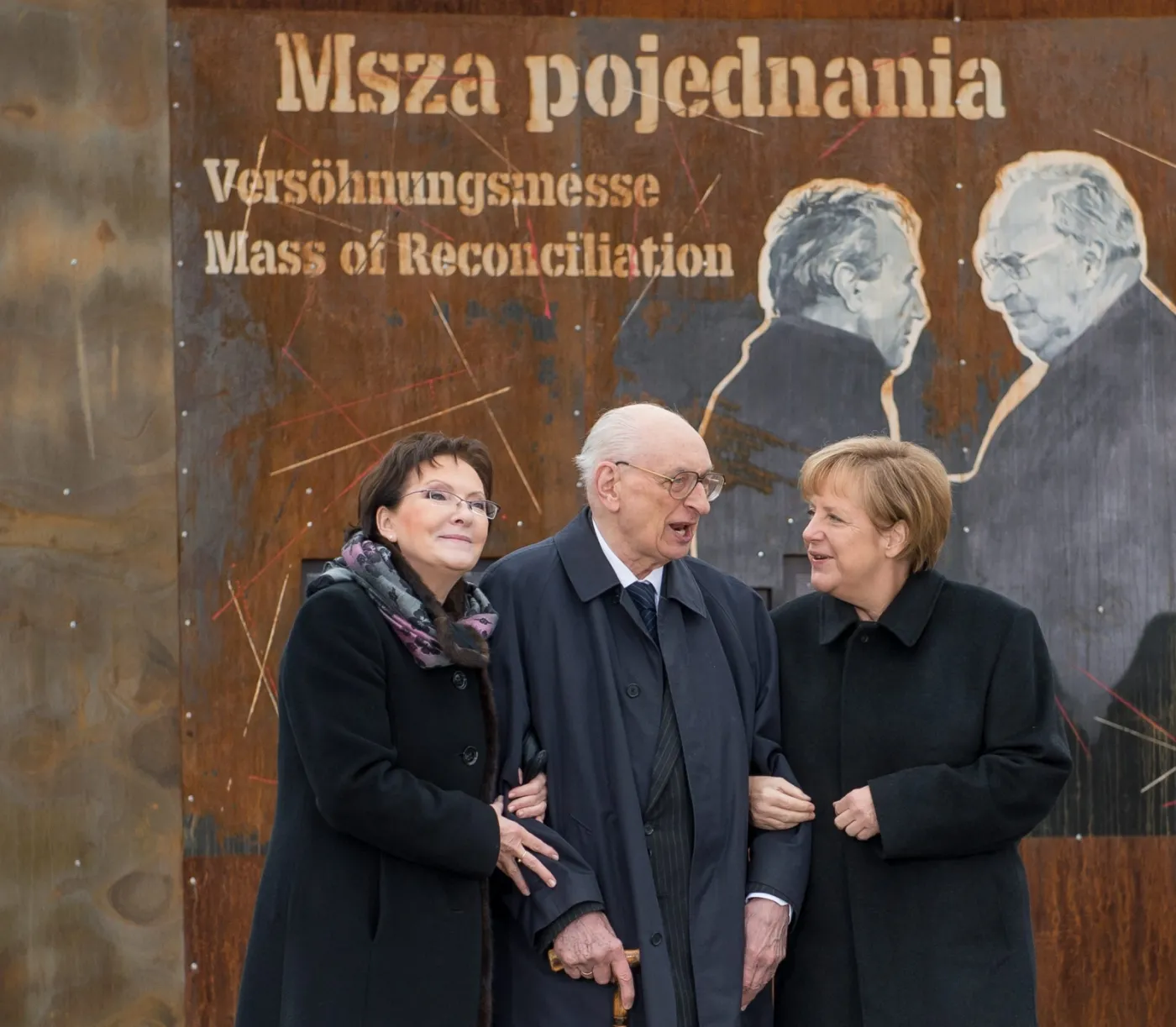 Kopacz powtórzyła gest Mazowieckiego