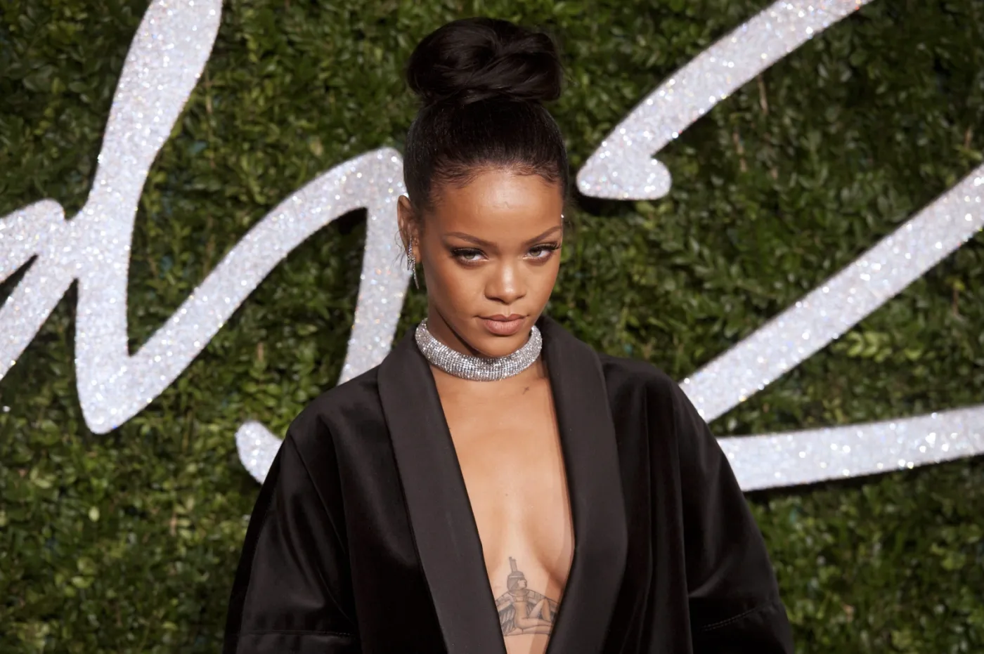 7142353-rihanna.jpg