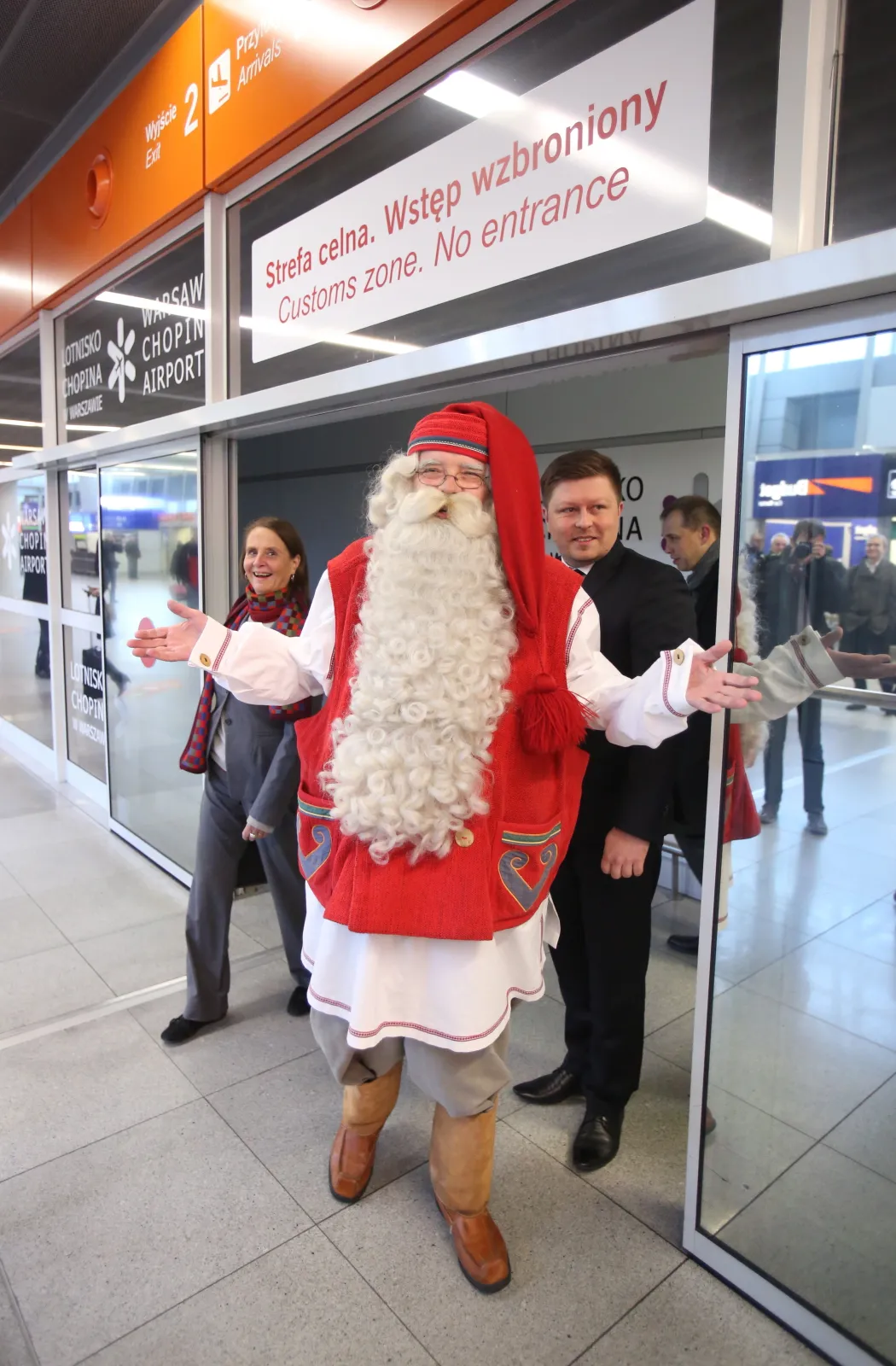 7143619-swiety-mikolaj-z-rovaniemi-przylecial.jpg